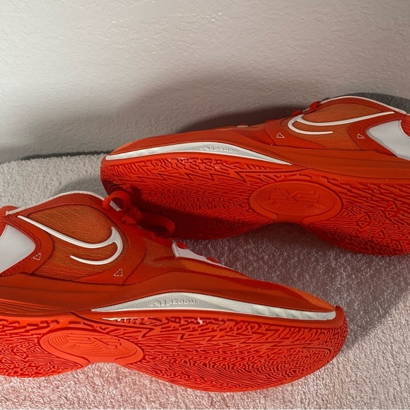 Nike Kyrie Low 5 TB Promo Team Orange/White size 9.5 - Picture 7 of 14